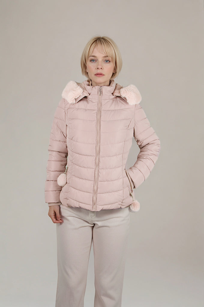 Women's short thick coat with fur ball and detachable hood