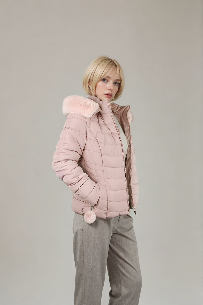Women's short thick coat with fur ball and detachable hood